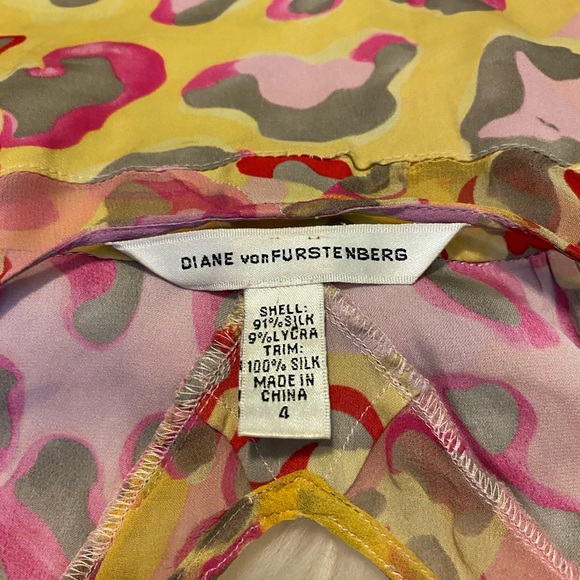 Feisty & Feminine Silk Top | Diane Von Furstenberg - Picture 5 of 7